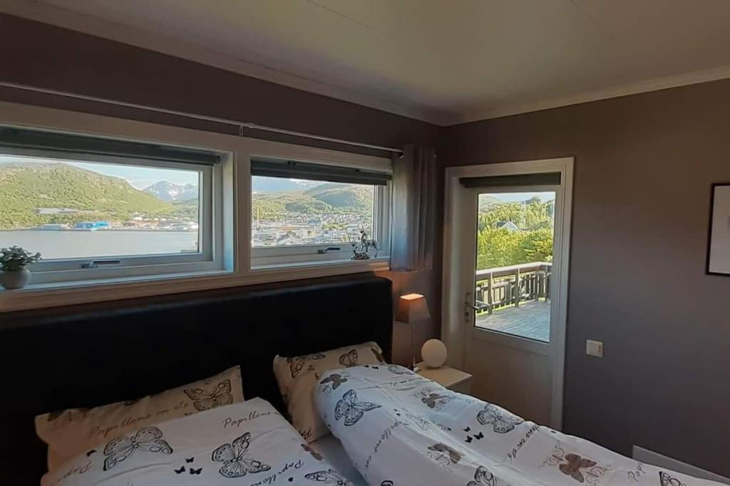 Nice House With A Great View! Skjervoy Екстер'єр фото
